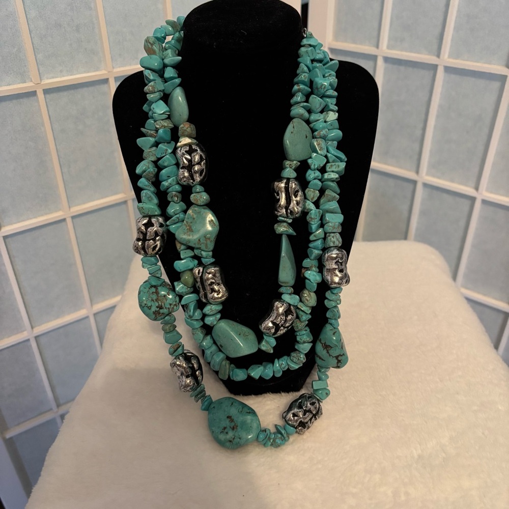 Turquoise and Silver Beaded Necklace